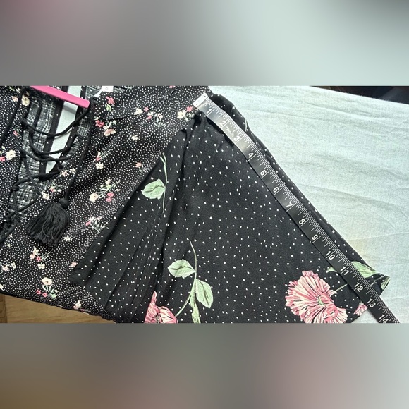 Xhilaration Women’s Sm Floral Dress - Picture 9 of 9